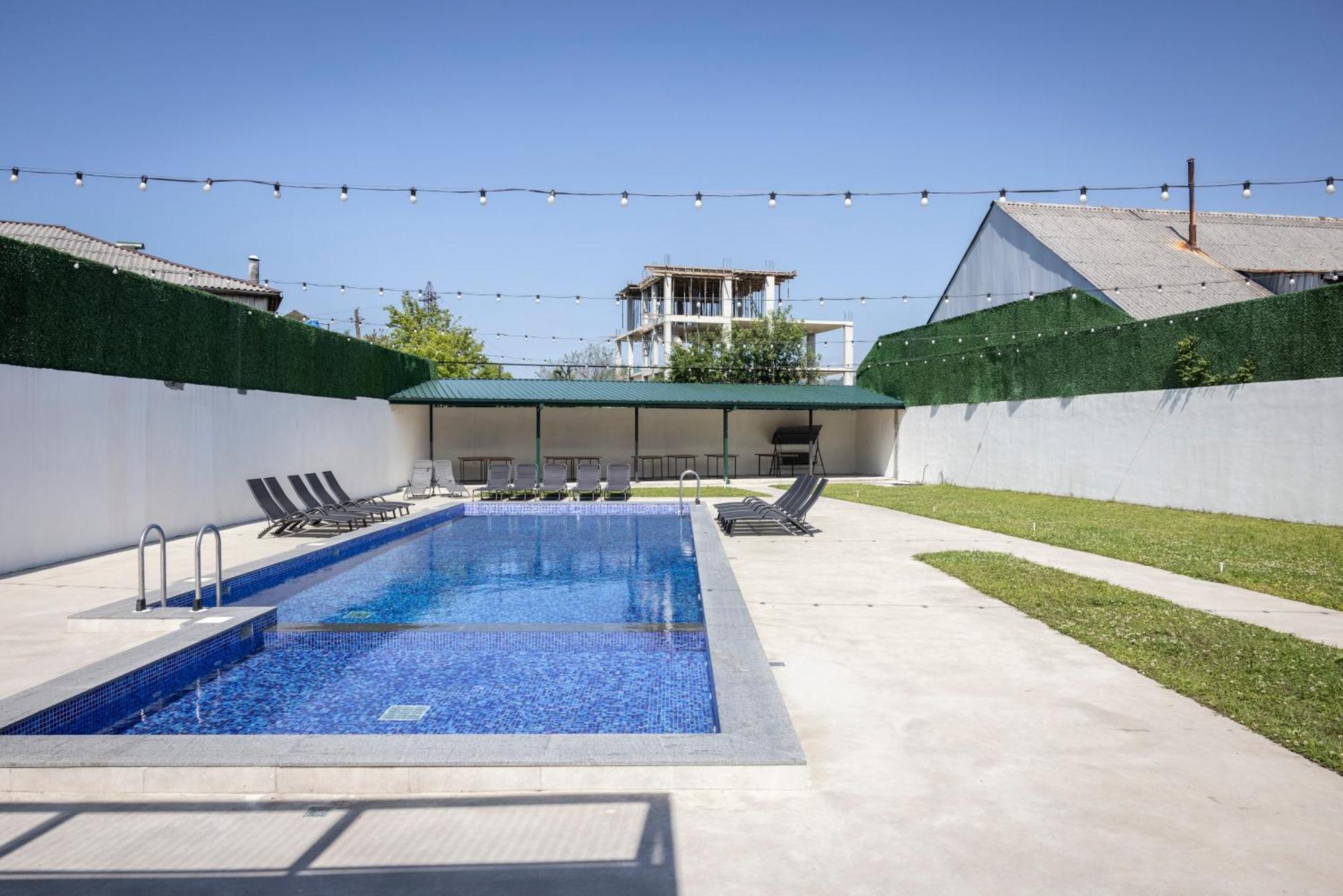 Gardenville Batumi Exterior foto
